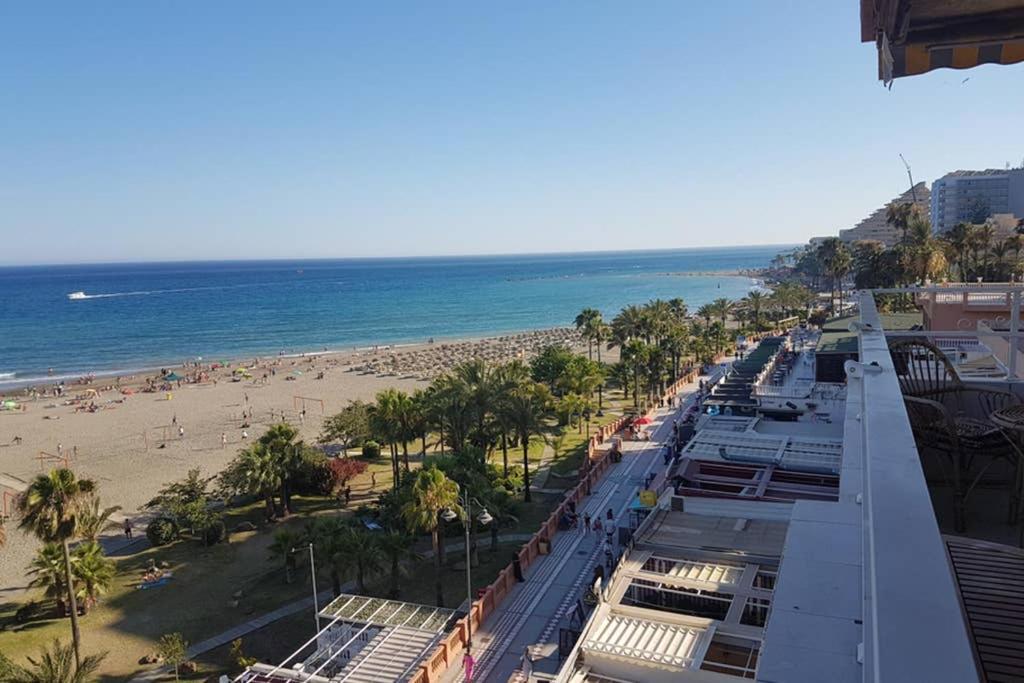 021 - Wonderful Beachfront Apartment With Stunning Sea Views Benalmádena Dış mekan fotoğraf