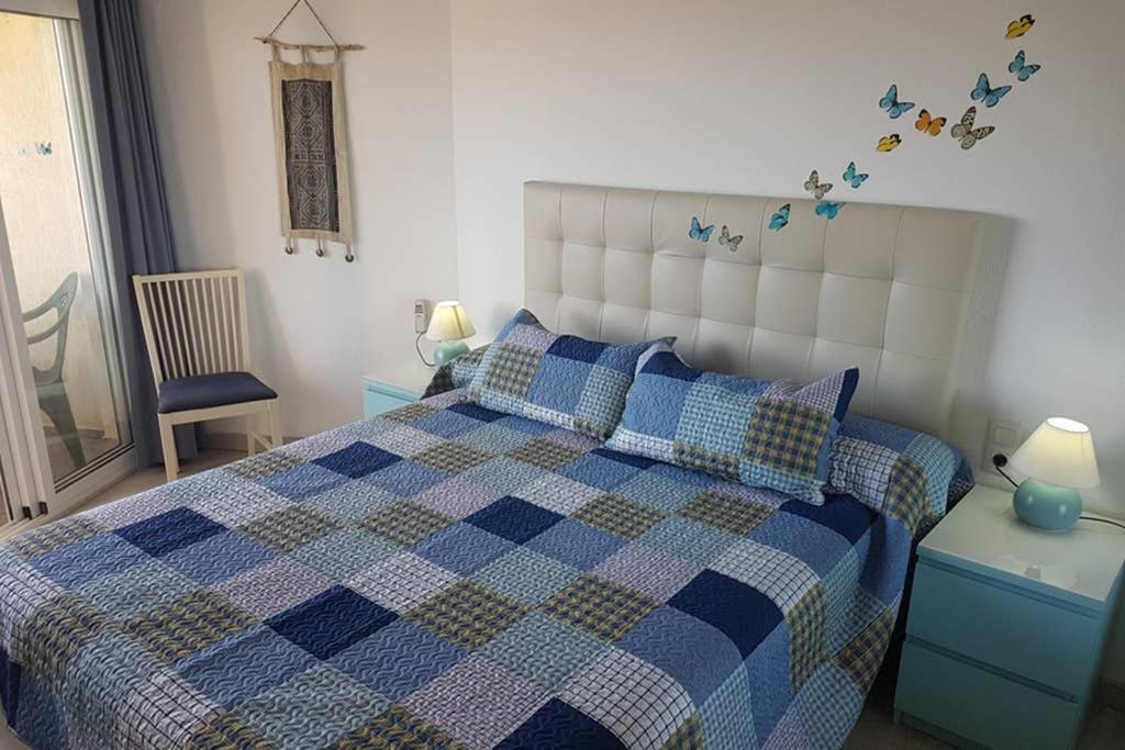 021 - Wonderful Beachfront Apartment With Stunning Sea Views Benalmádena Dış mekan fotoğraf